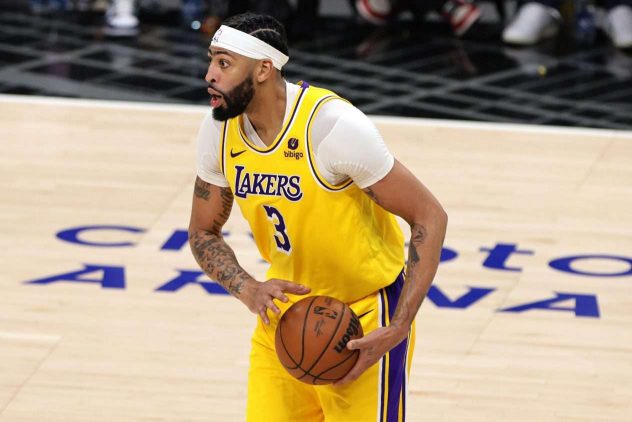 anthony_davis_lakers_2024_aop